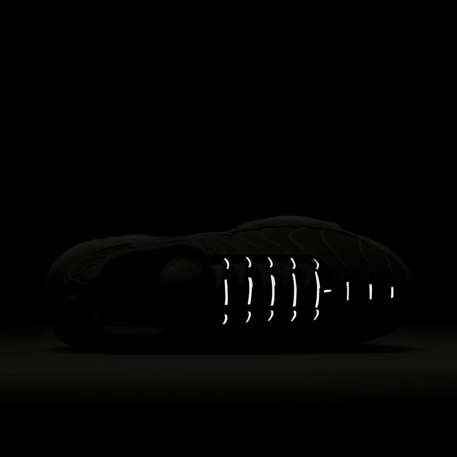 Nike Air Max Plus Sanddrift Pink Oxford (W) image 9