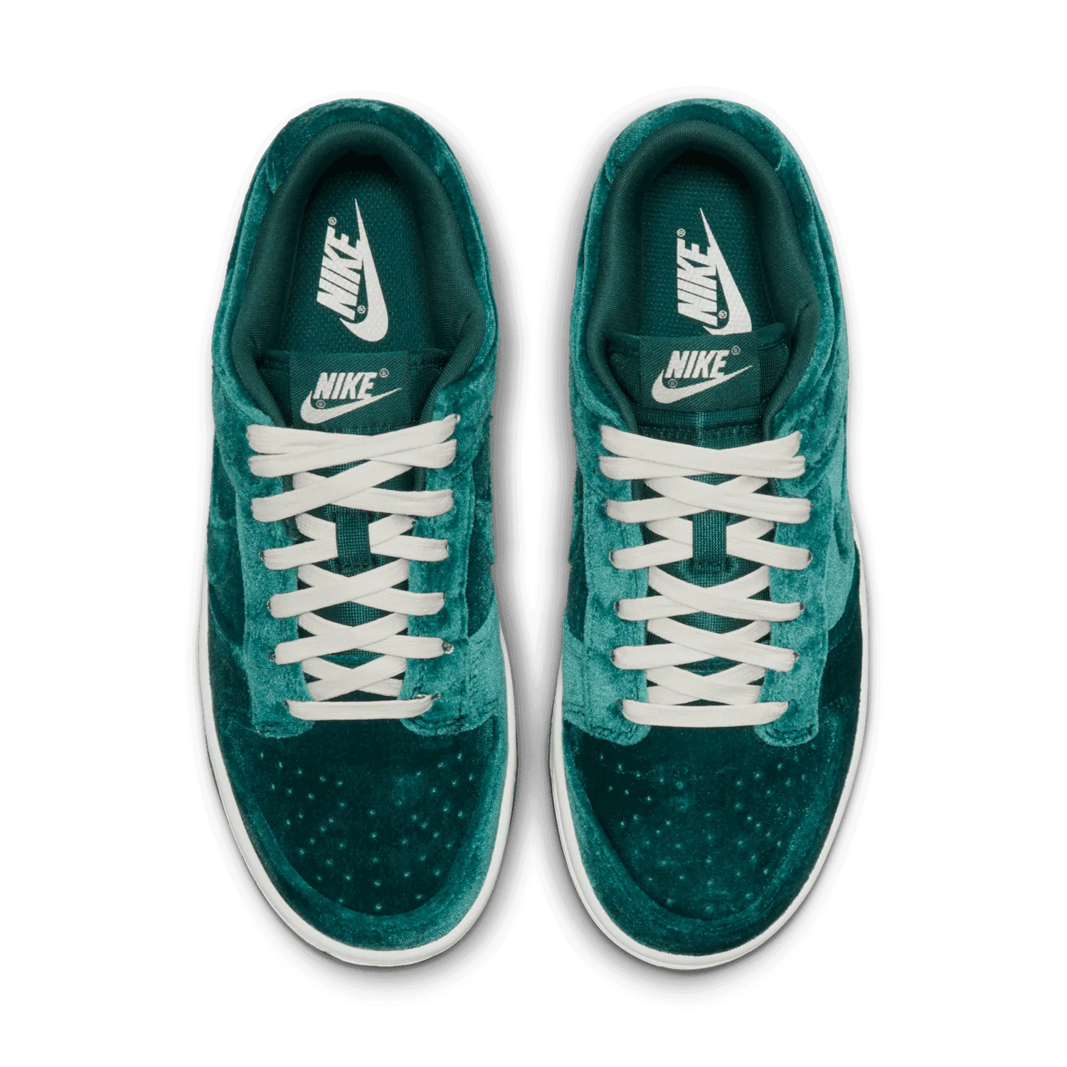 Nike Dunk Low Green Velvet (W) image 3