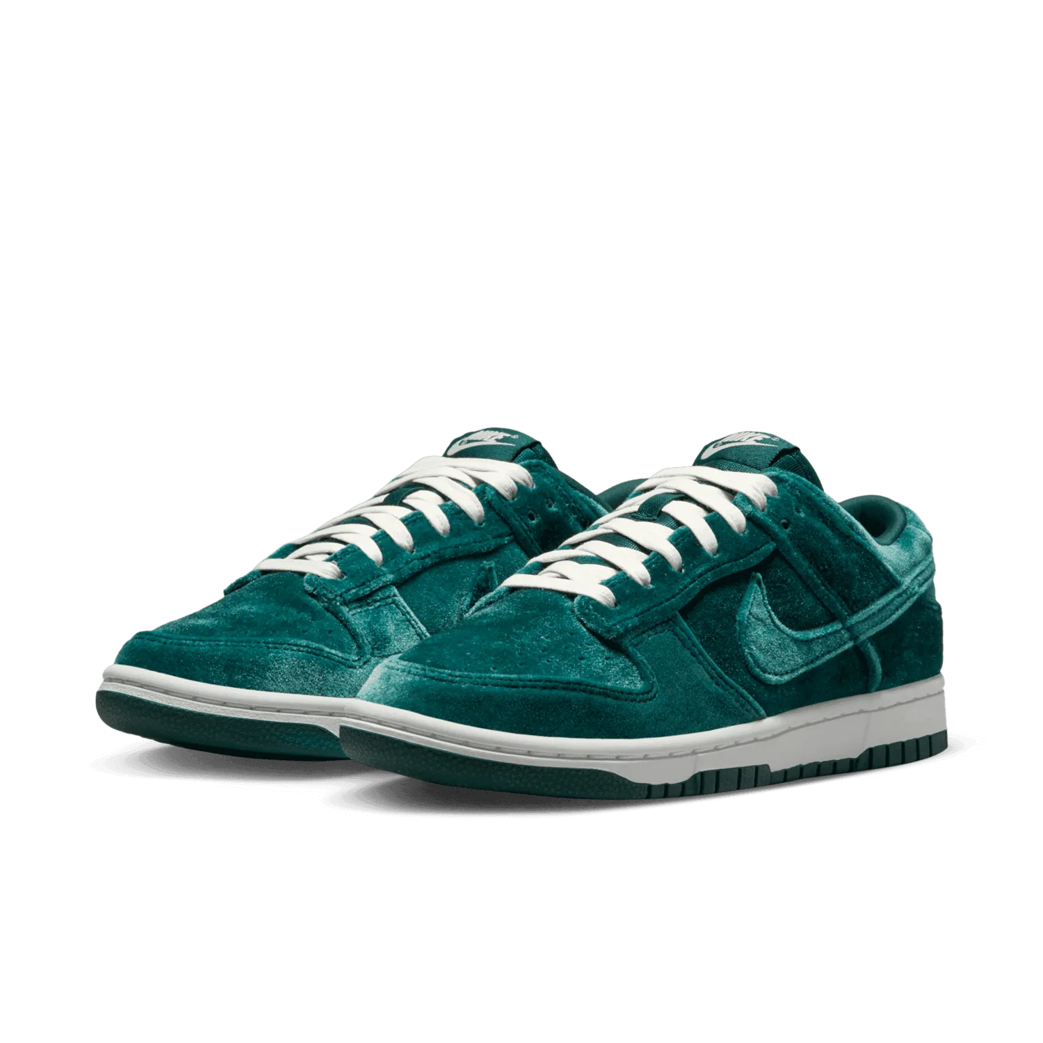 Nike Dunk Low Green Velvet (W) image 4