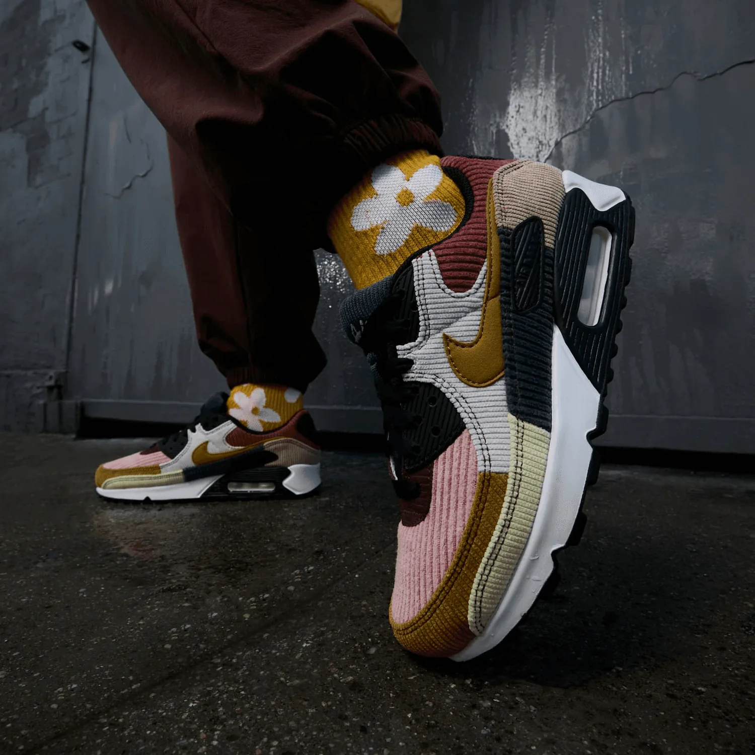Nike Air Max 90 Cordairoy (W) image 2