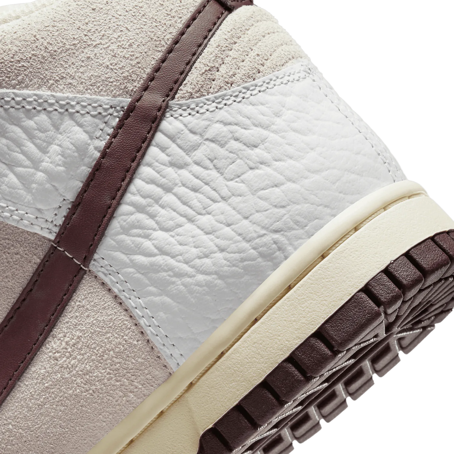 Nike Dunk High Light Orewood Brown (W) image 7
