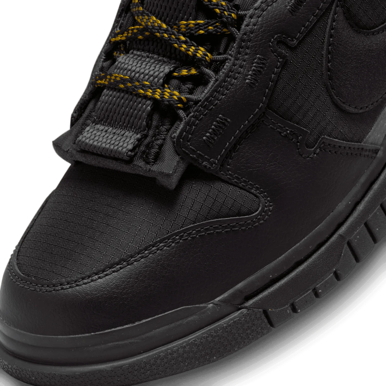 Nike Dunk Low Remastered Black Gold (W) image 6