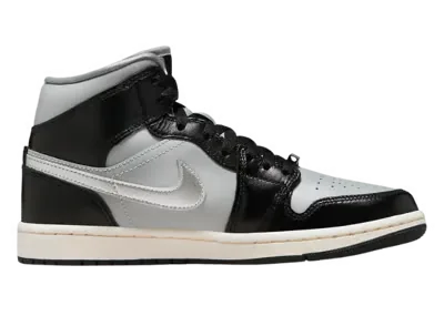 Air Jordan 1 Mid SE Black Chrome (W)