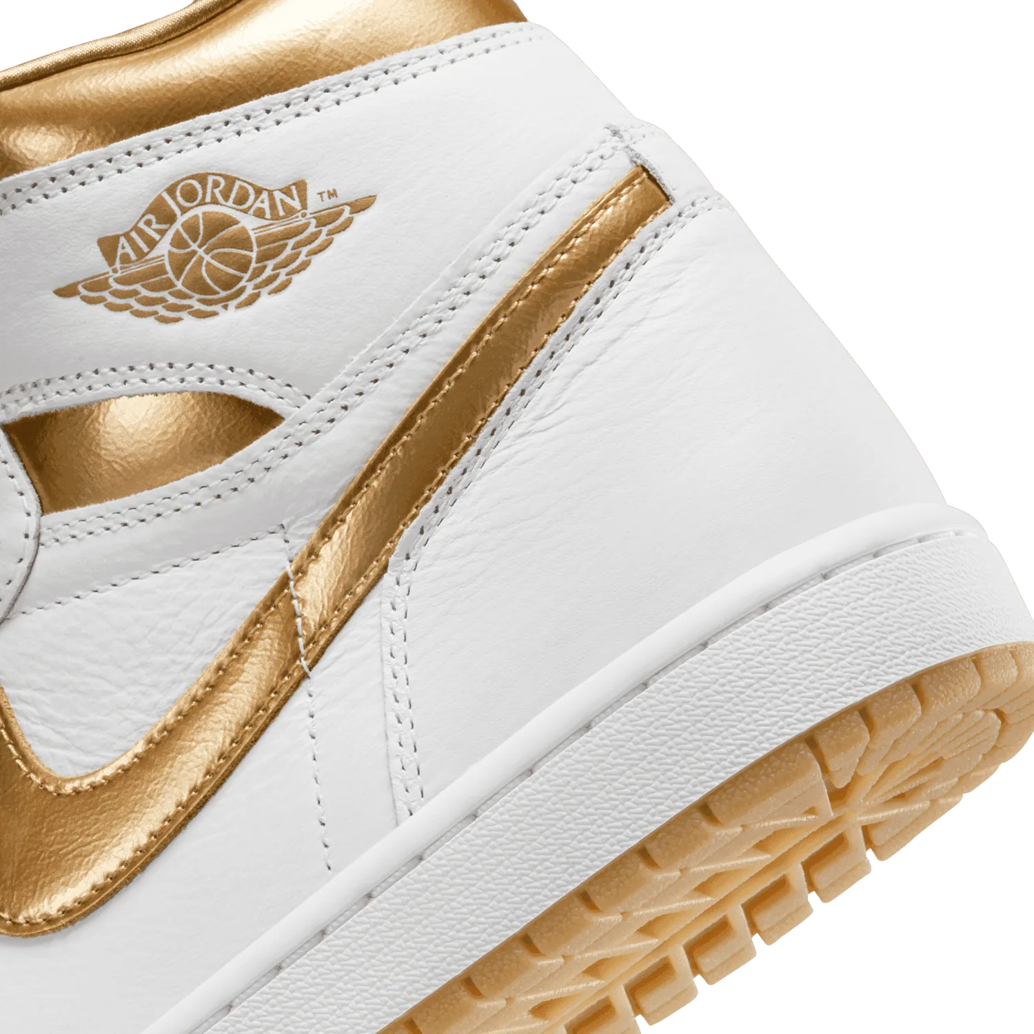Air Jordan 1 Retro High OG Metallic Gold (W) image 6