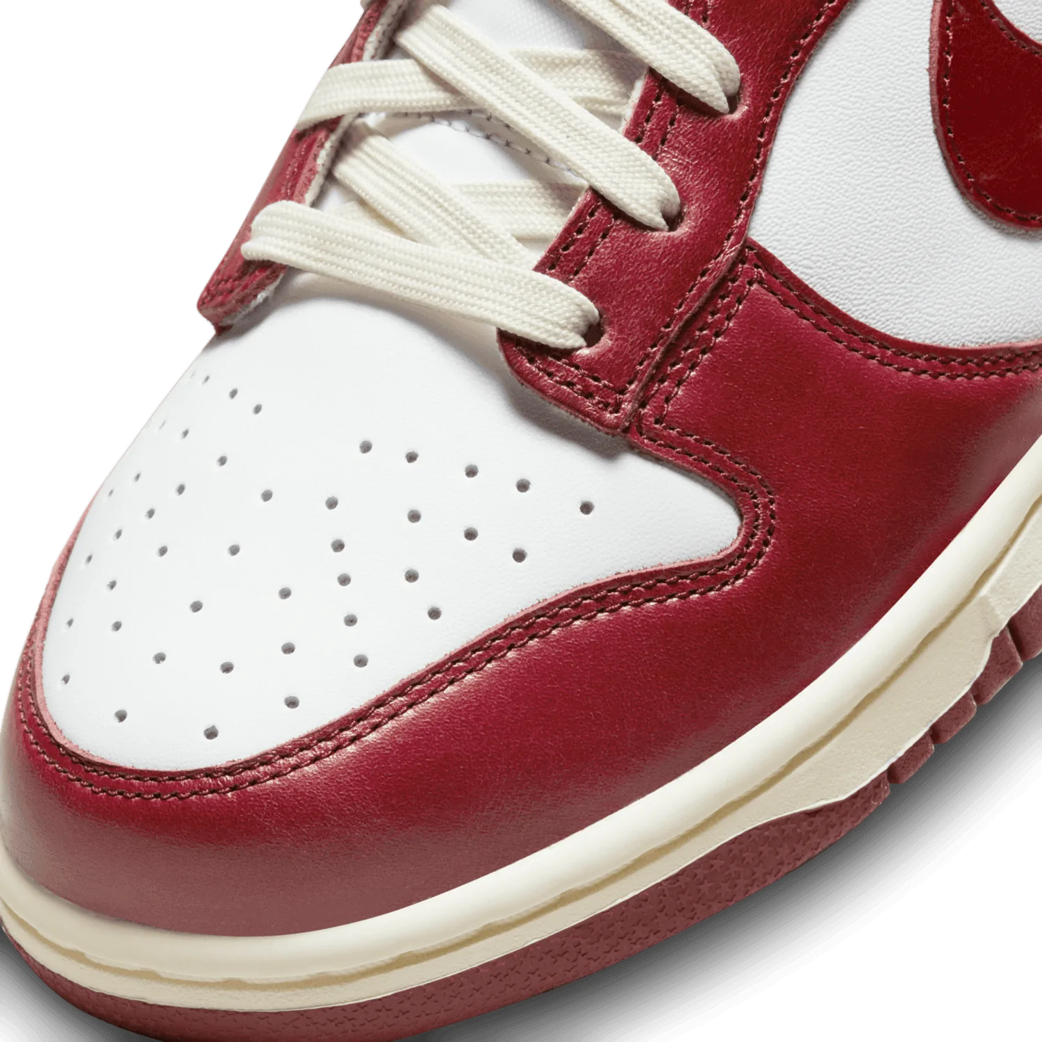 Nike Dunk Low Vintage Team Red (W) image 6