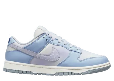 Nike Dunk Low Airbrushed Light Blue (W)