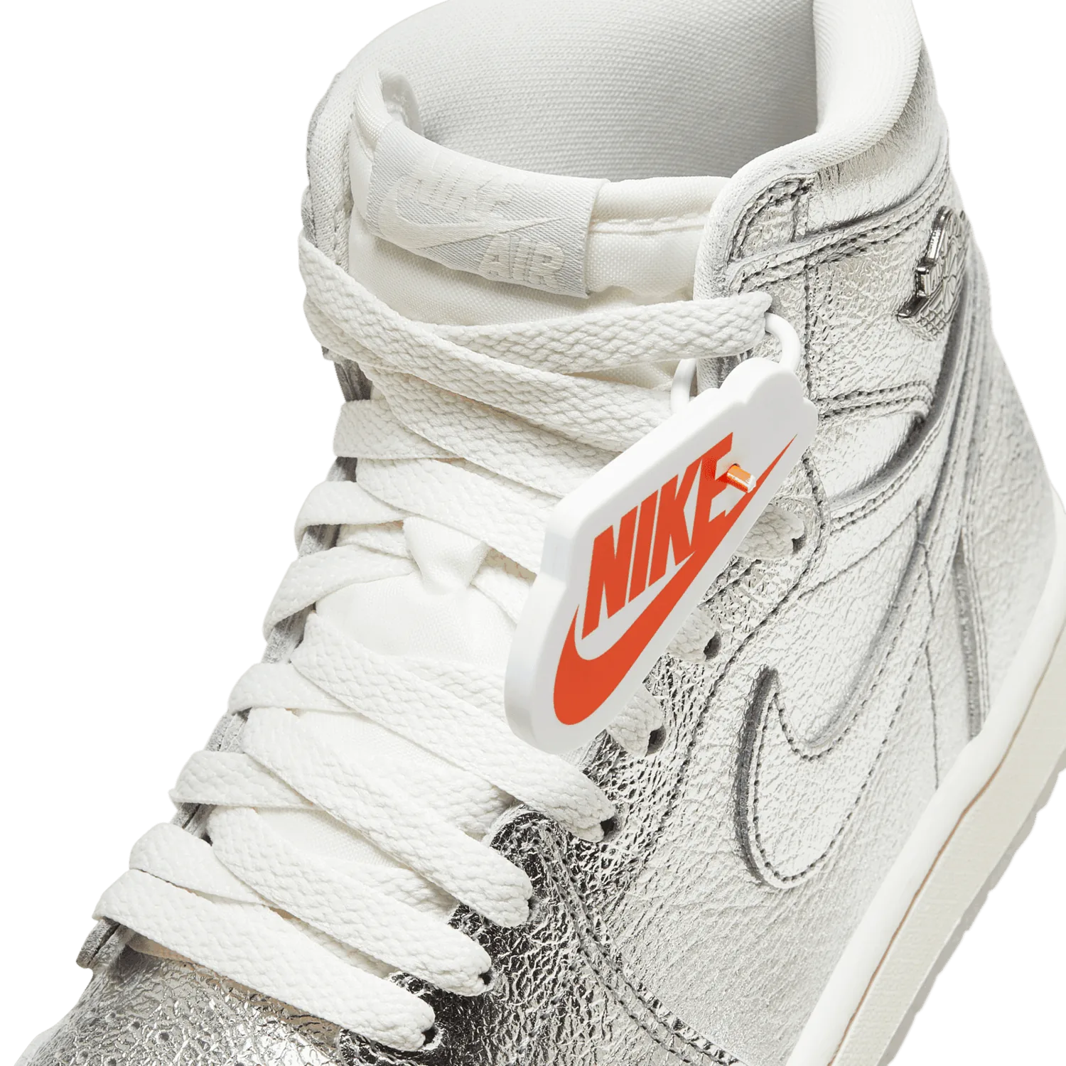 Air Jordan 1 Retro High OG Chrome (W) image 8