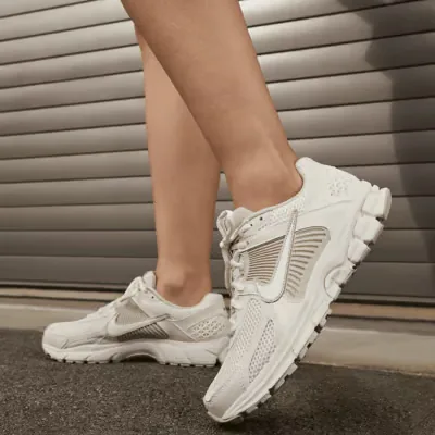 Nike Vomero 5 Sail Light Orewood Brown (W)