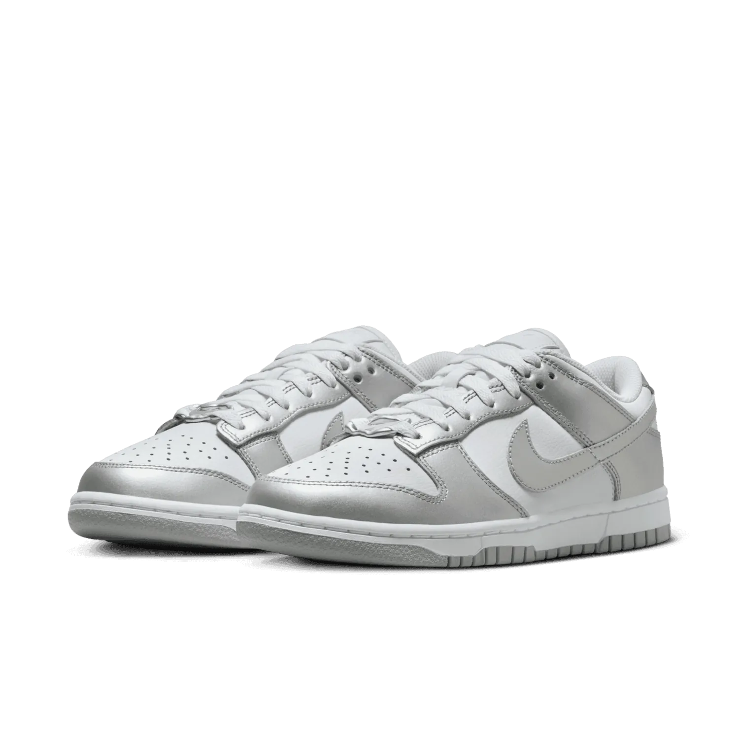 Nike Dunk Low Liquid Metal Silver (W) image 6