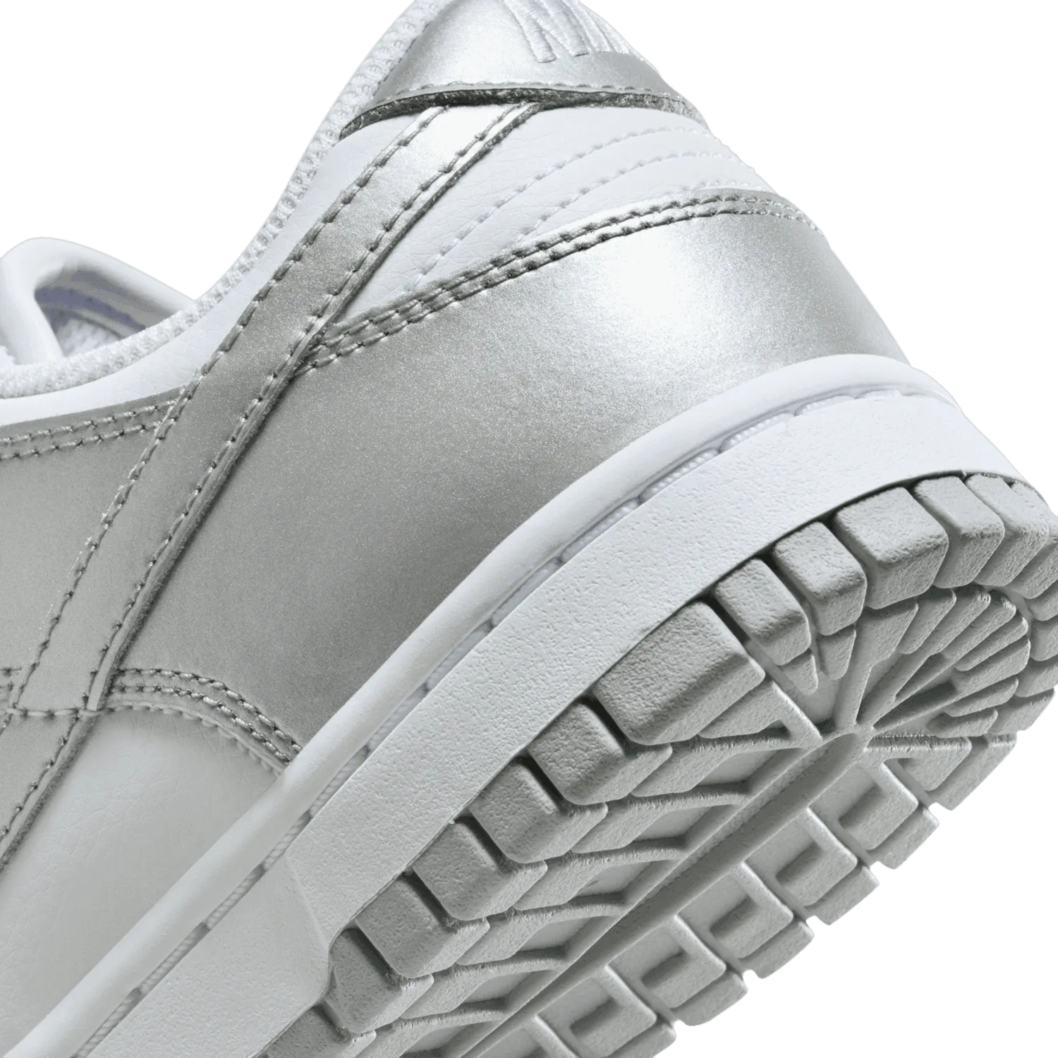 Nike Dunk Low Liquid Metal Silver (W) image 9