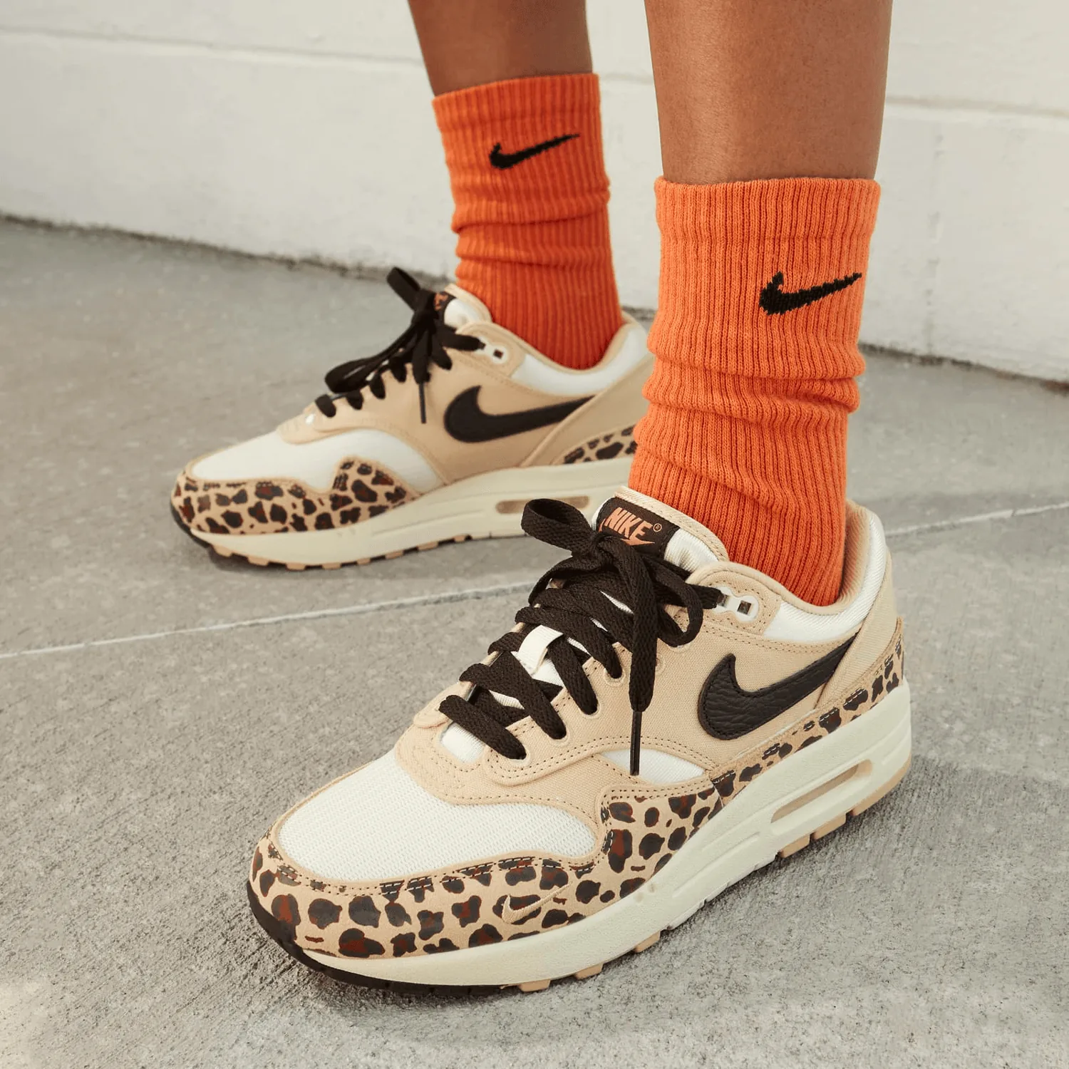 Nike Air Max 1 Leopard Print (W) image 10