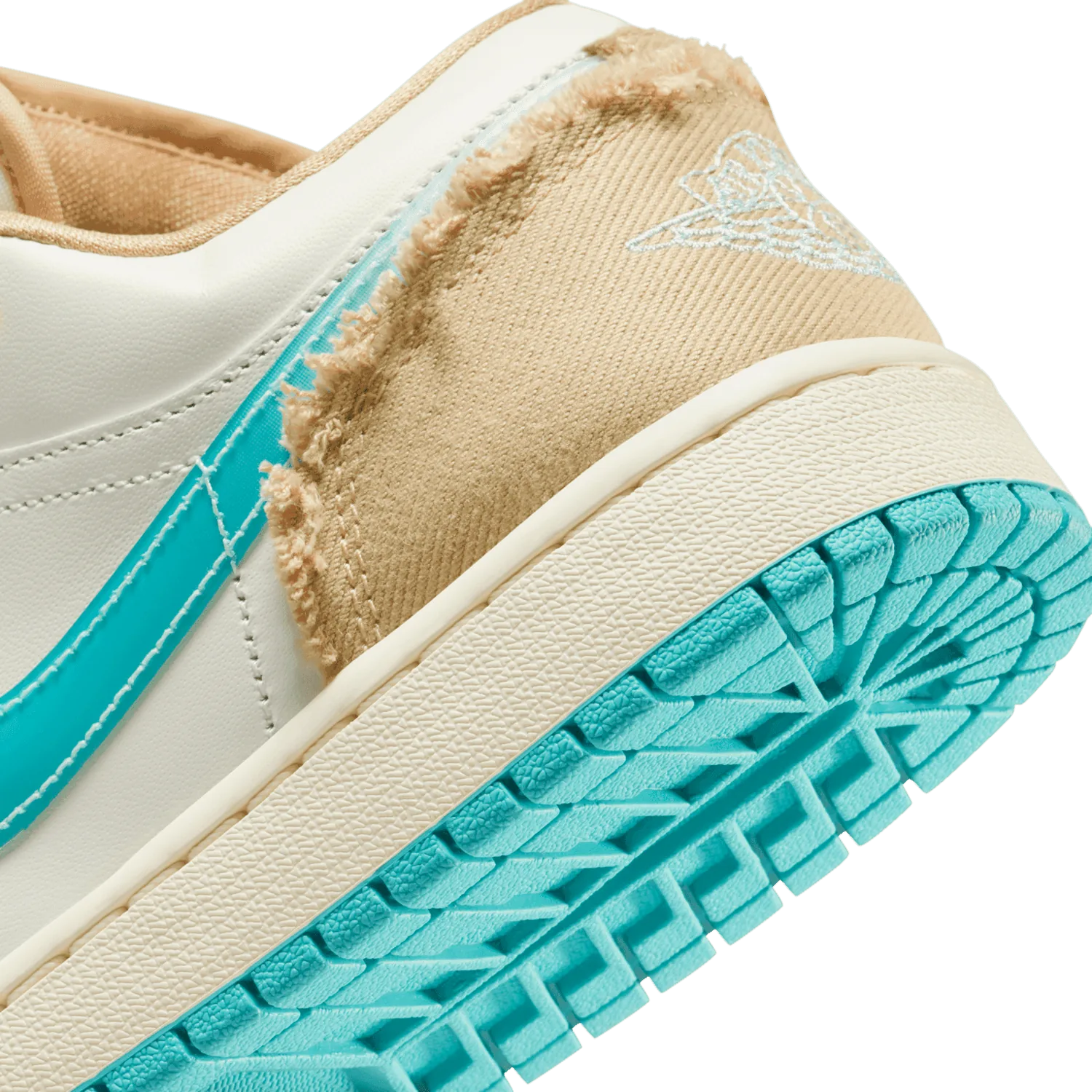 Air Jordan 1 Low SE Wave (W) image 6