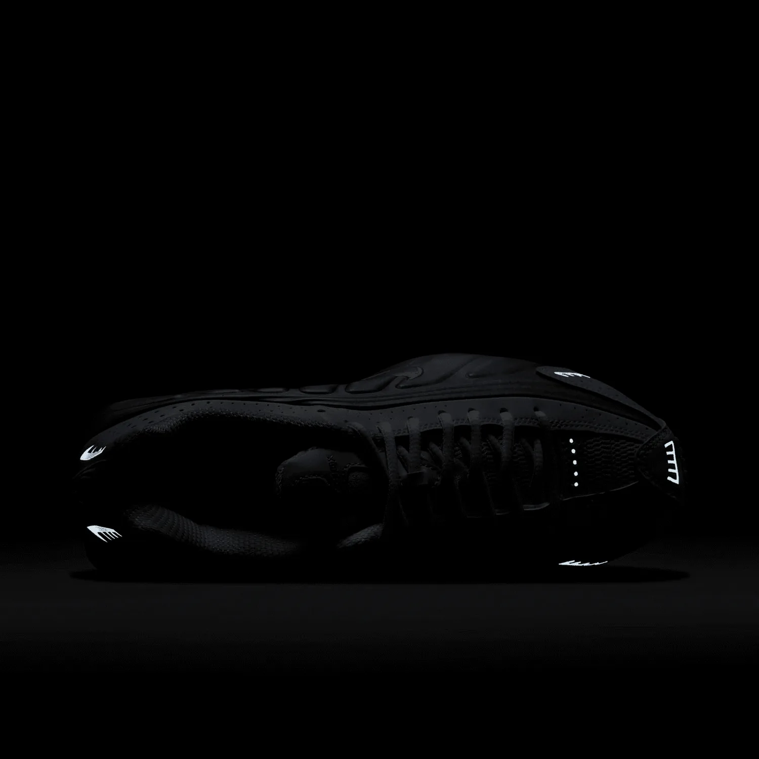 Nike Shox R4 Irrisential (W) image 8