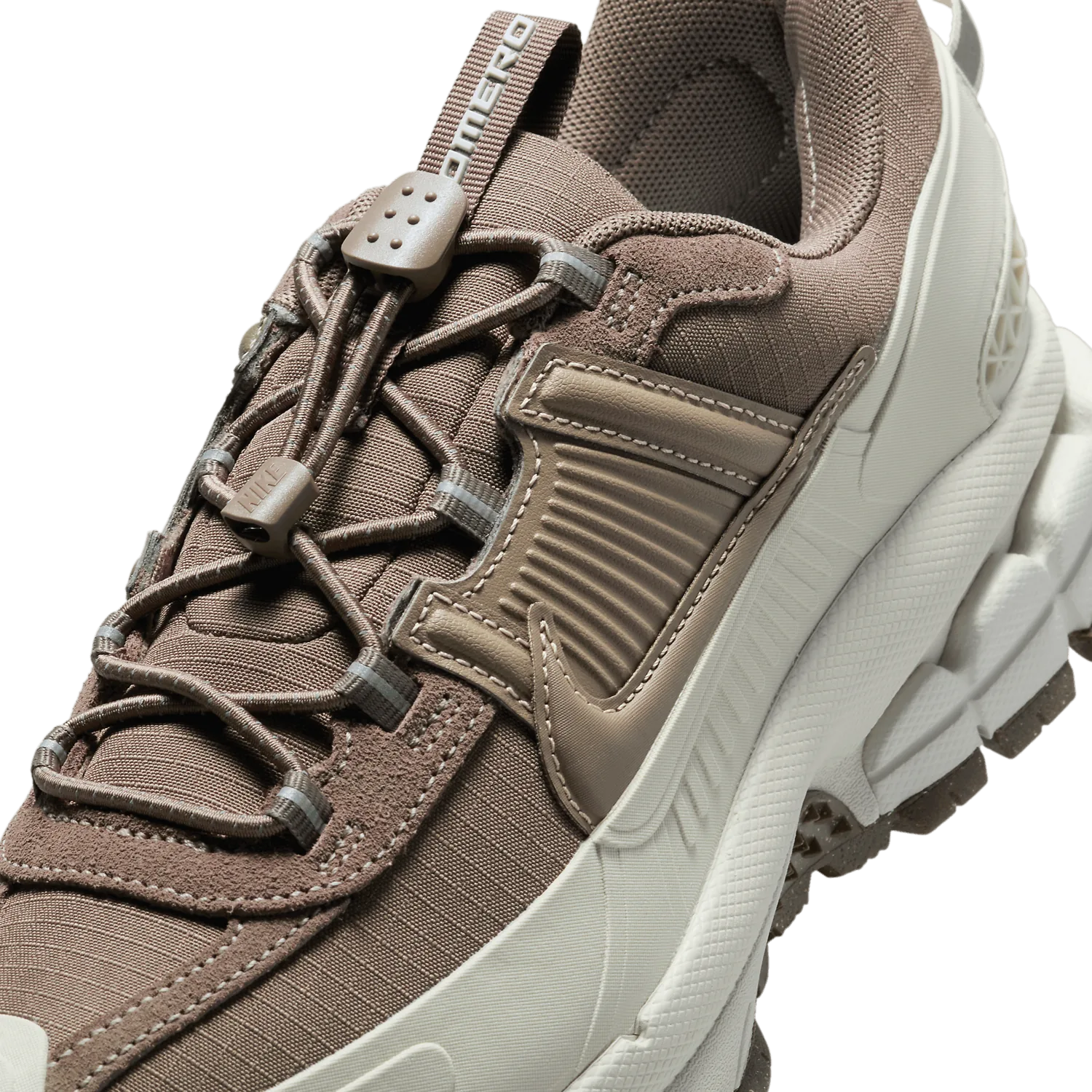 Nike Zoom Vomero 5 Roam Light Bone Mink Brown (W) image 6