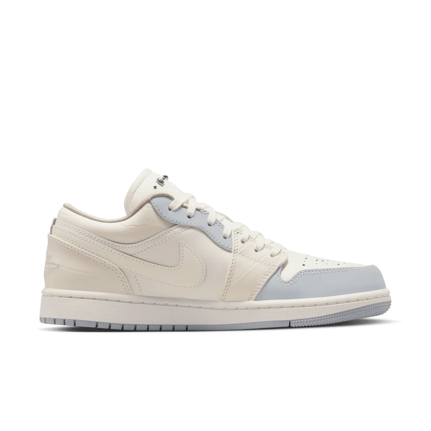 Air Jordan 1 Low SE Crafty Sail (W) image 2